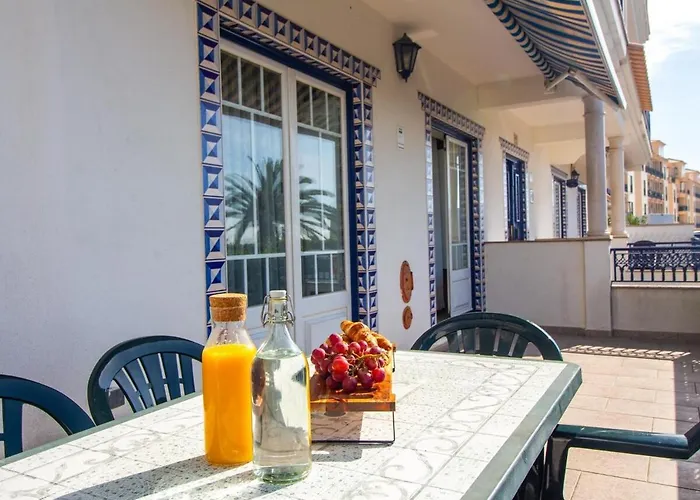 Oura Sunrise 3b By Ici Apartman *