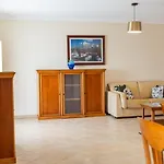 Oura Sunrise 3b By Ici Apartamento
