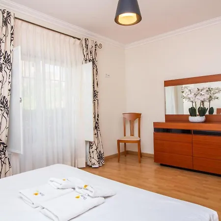 Oura Sunrise 3b - Sea View & Oura & Location Apartment *